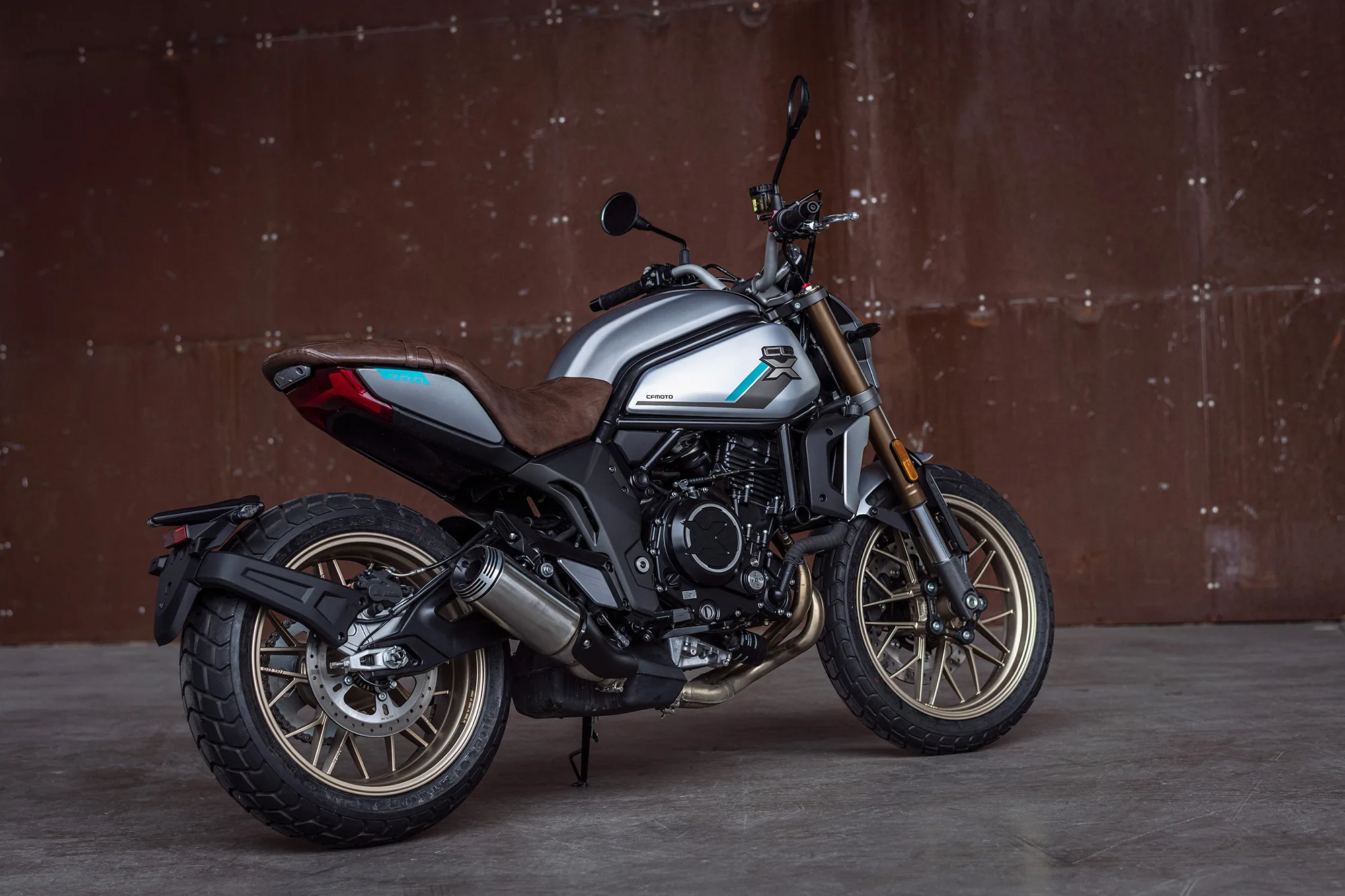700CL-X Heritage — fotografie 22