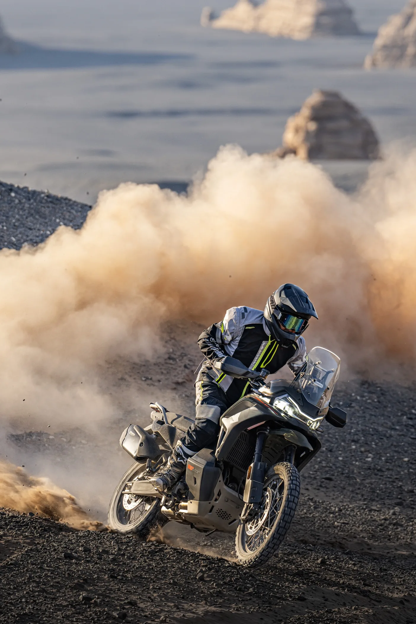 1000MT-X — fotografie 1