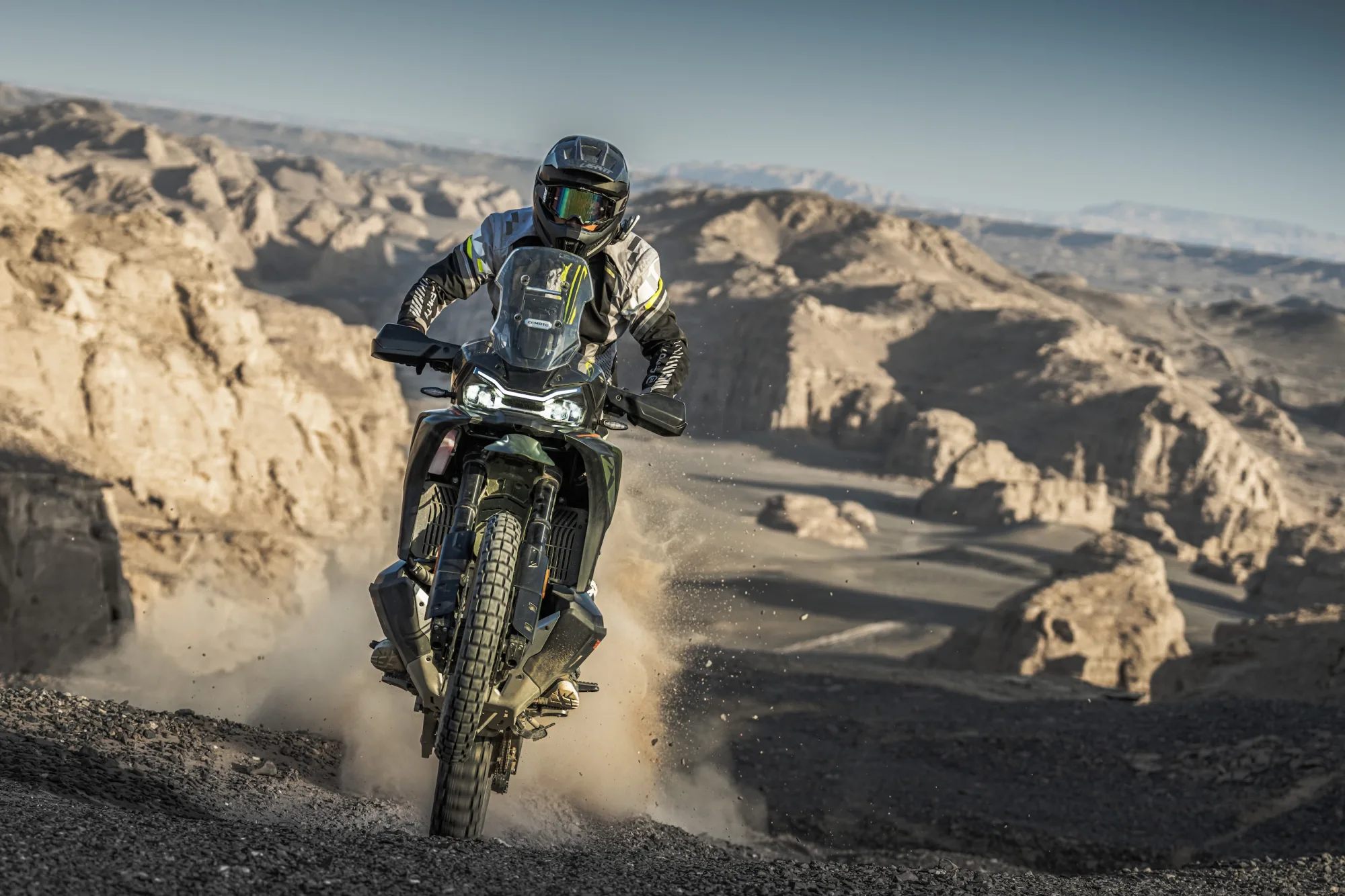 1000MT-X — fotografie 11