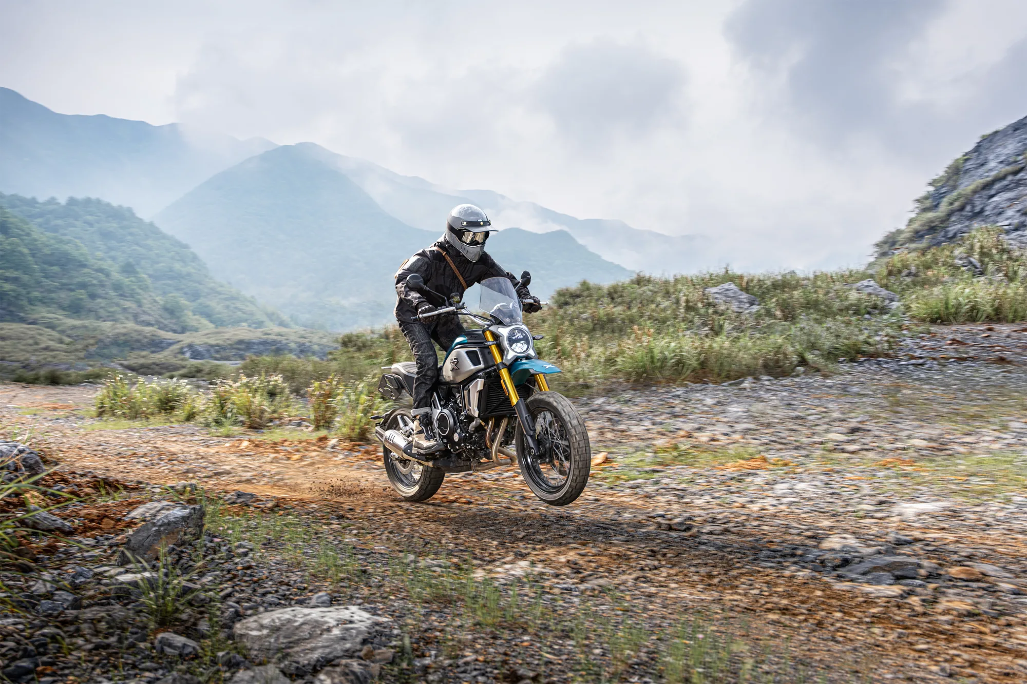 700CL-X Adventure — fotografie 5