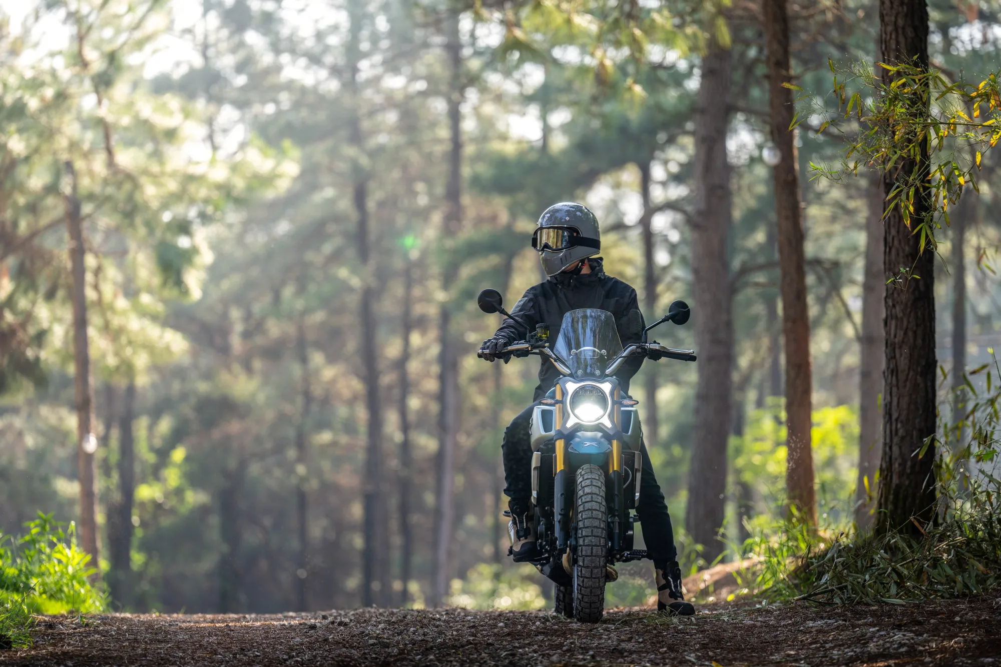 700CL-X Adventure — fotografie 6